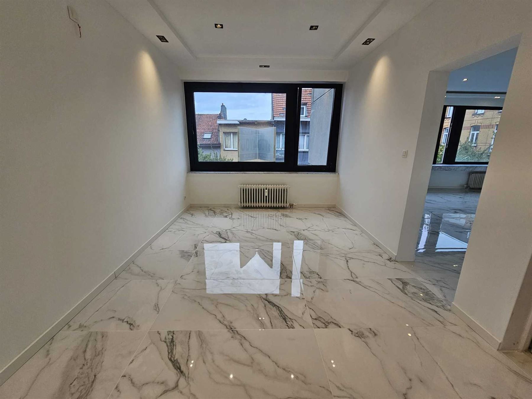 Gerenoveerd 1-Slaapkamer in Antwerpen foto 14