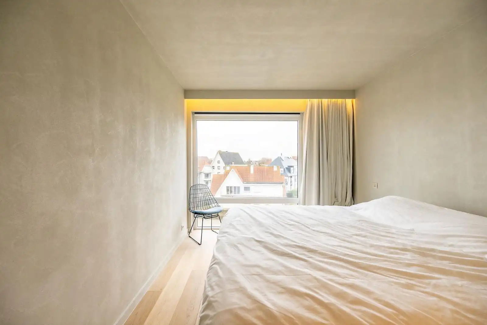 Stijlvol gerenoveerd appartement met zijdelings zeezicht te Koksijde! foto 9
