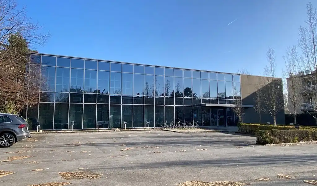 Instapklaar kantoor te huur op wandelafstand van Sint-Pietersstation Gent foto 10