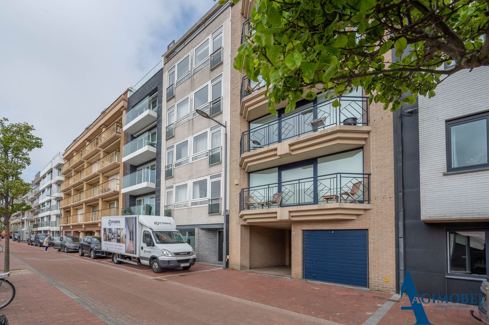 Bijzonder goed gelegen appartement met prachtig open zicht. foto 14