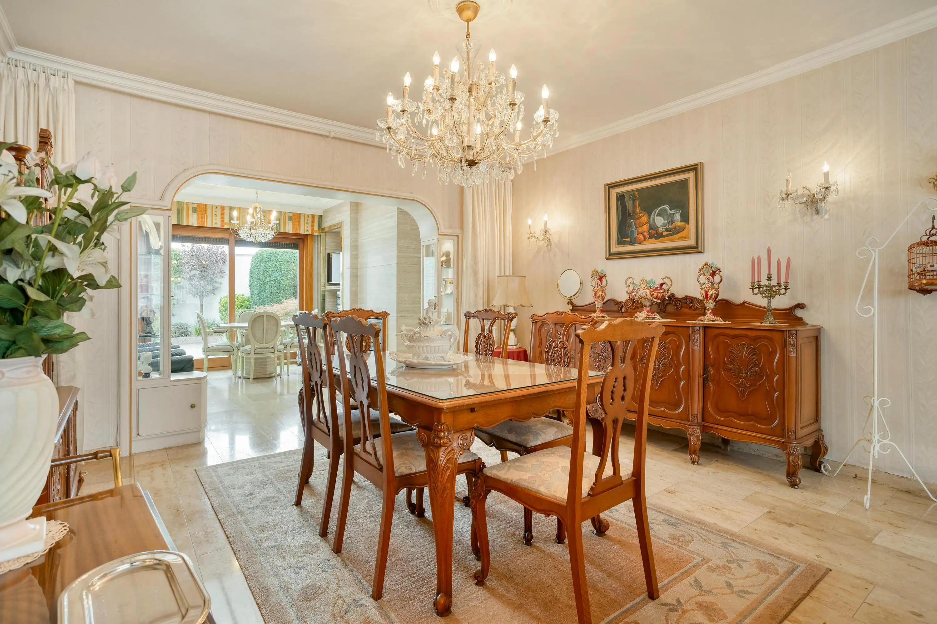 Ruime woning in Ieper met stadstuin en inpandige garage  foto 7