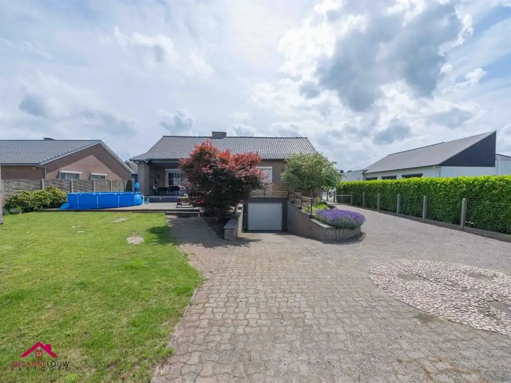Charmante, rustige gelegen vrijstaande woning foto 4