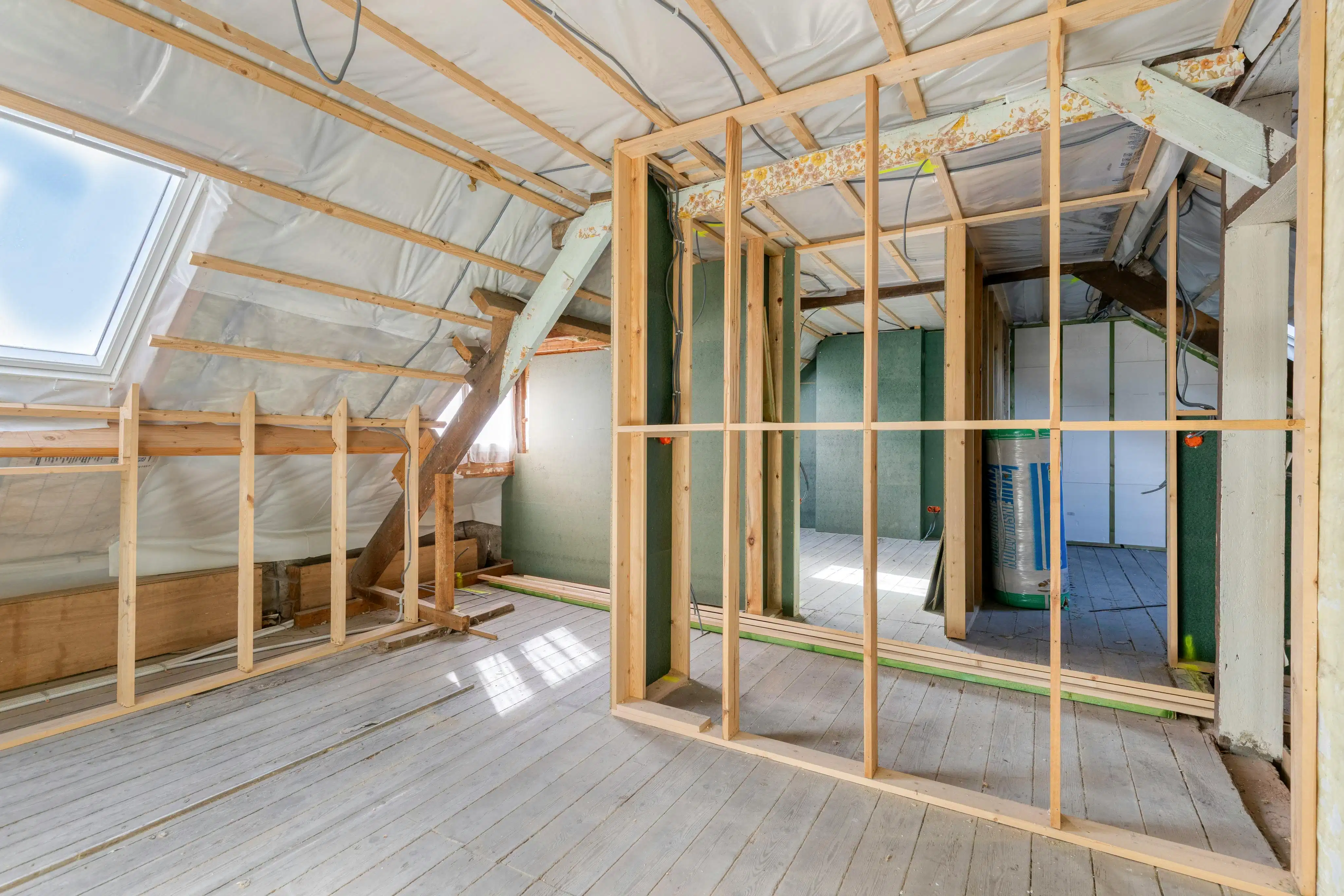 Verder te renoveren woning met tuin en garage in Adinkerke. foto 24