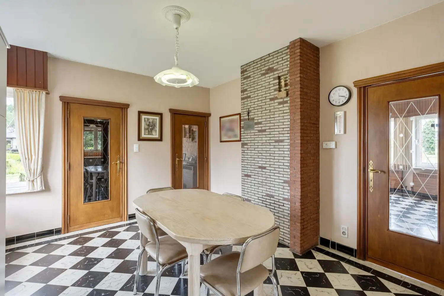 Te renoveren woning met 3 slaapkamers (en afgewerkte zolderkamer) op een perceel van 7 are 5 centiare te Gelrode. foto 7
