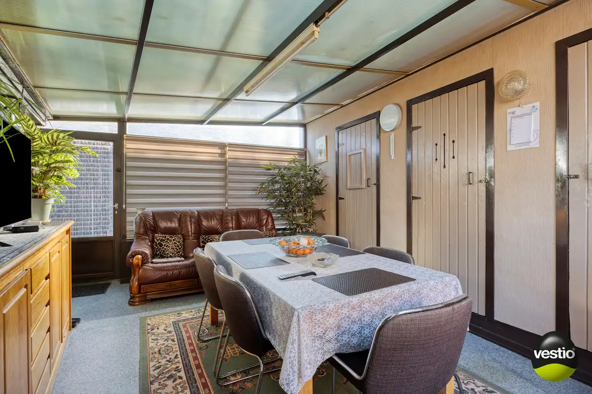 OP TE FRISSEN VRIJSTAANDE WONING OP 9A74CA TE EIGENBILZEN. foto 12