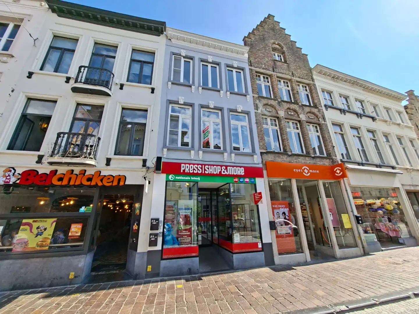 Ruim triplex appartement met 2 terrassen foto 16