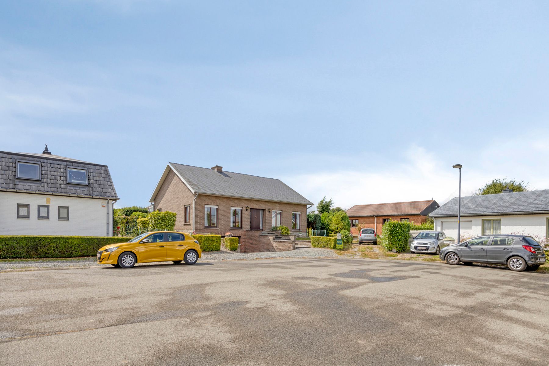 zeer rustig gelegen op te frissen bungalow foto 21