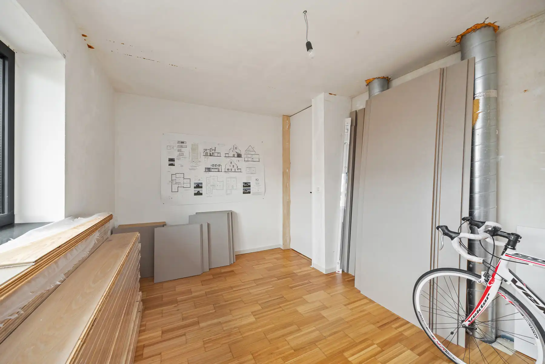 VILLA MET 4 SLAAPKAMERS, 2 BADKAMERS EN KWALITATIEF MAATWERK IN GOOREIND-WUUSTWEZEL TE KOOP foto 25