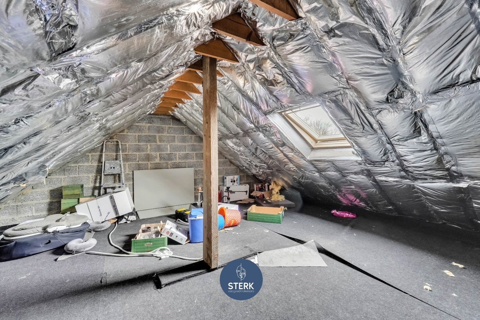 INSTAPKLAAR DUPLEX-APPARTEMENT MET ZOLDER TE MAASMECHELEN !  foto 18