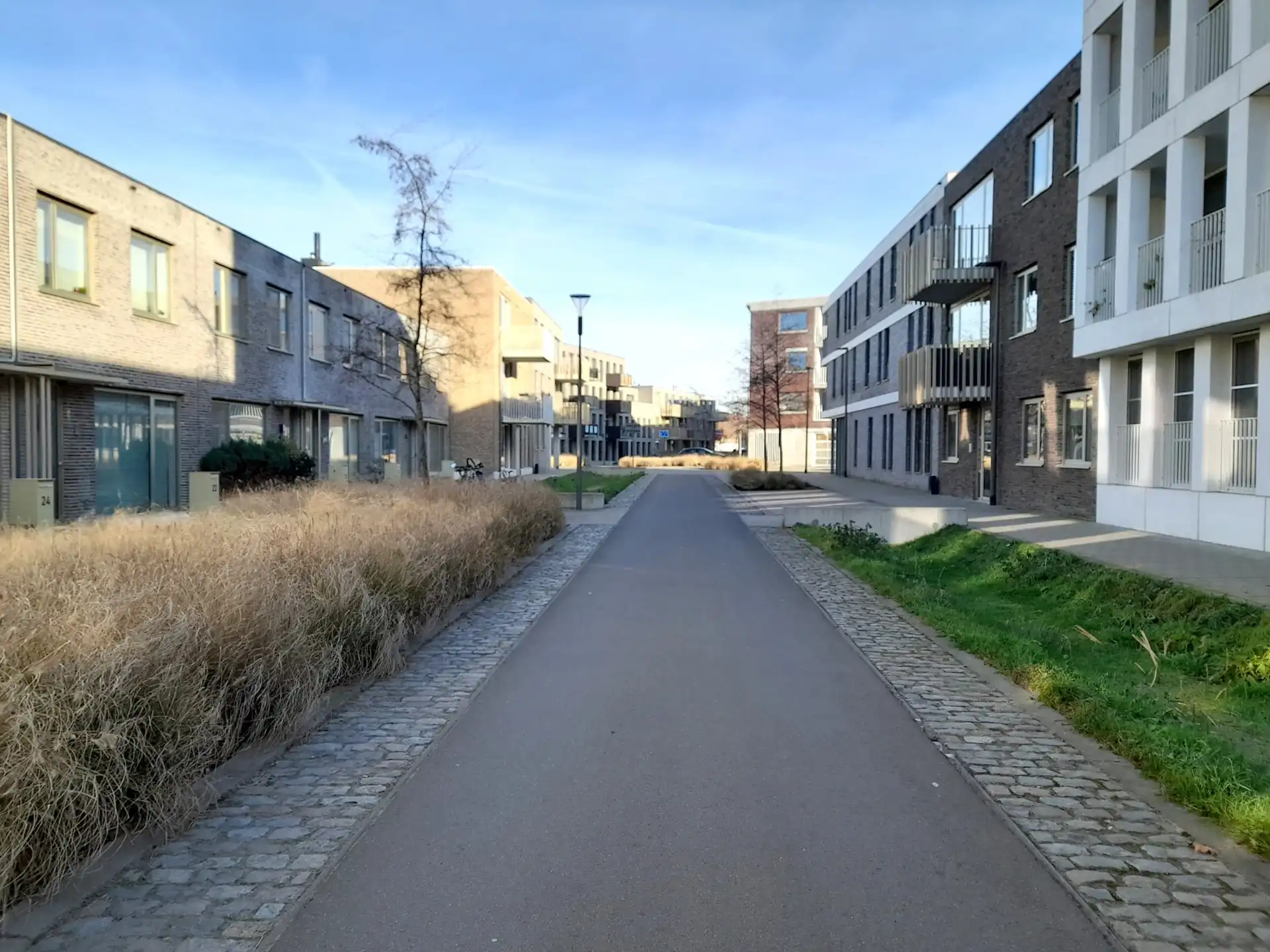 Gelijkvloers appartement met 2-slaapkamers en eigen tuintje foto 23