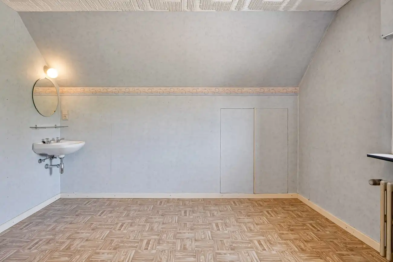 IN OPTIE!! Volledig te renoveren open woning met ruime afzonderlijke garage en tuin op een toplocatie nabij Oude Bareel in Sint-Amandsberg/Oostakker! foto 20