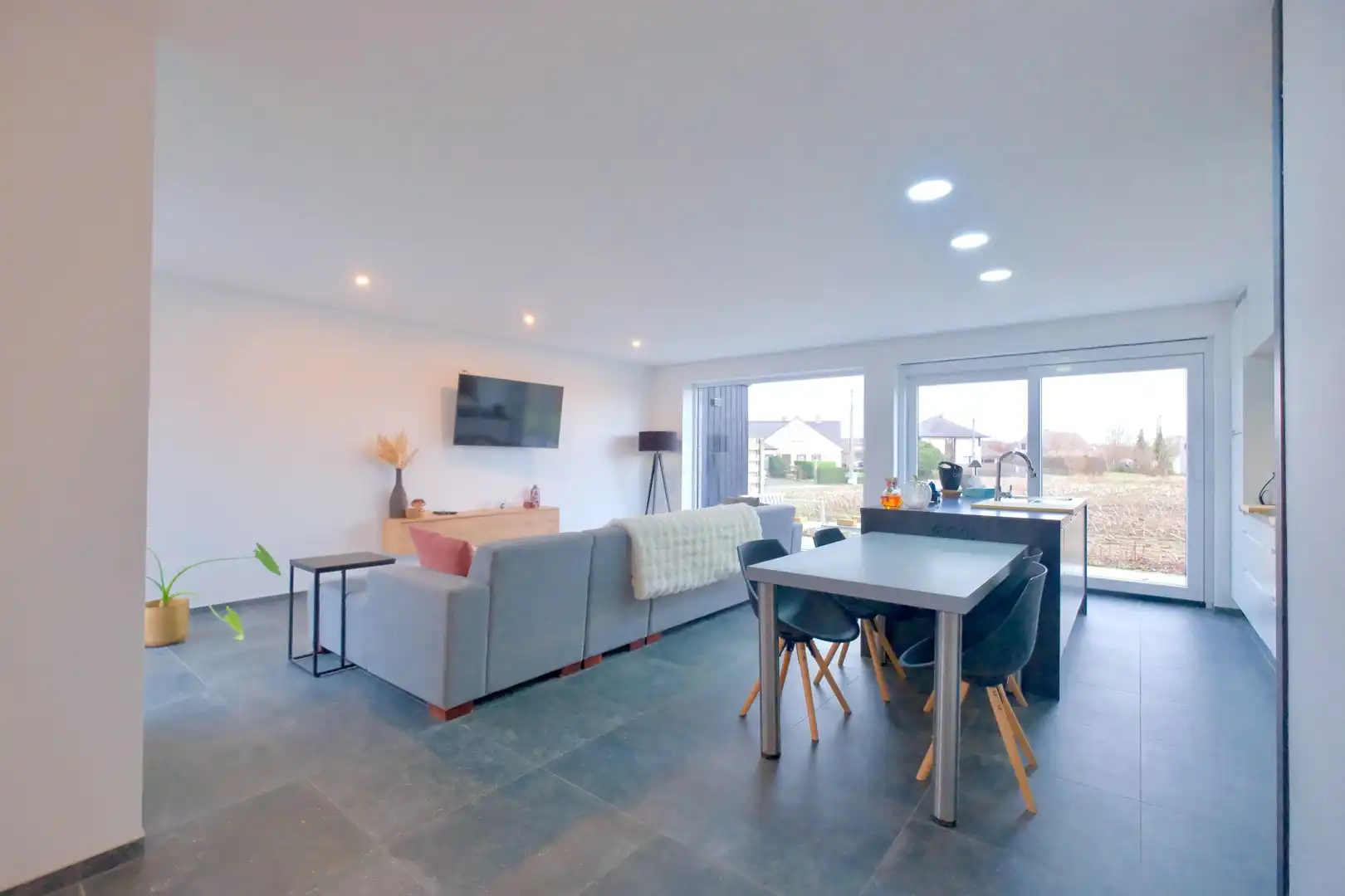 Lichtervelde - Prachtige woning met 3 slpks en staanplaats! foto 5