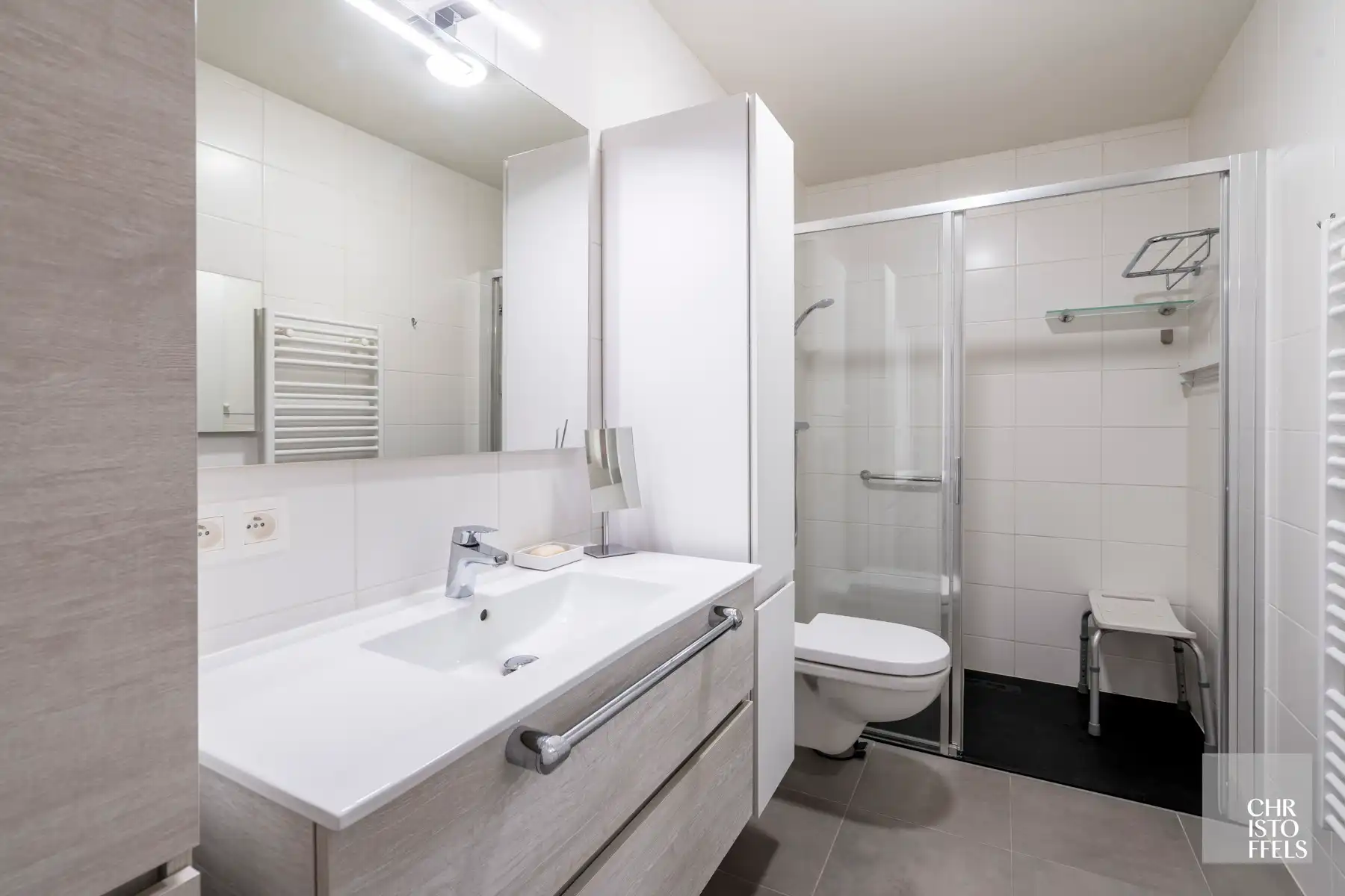 Energiezuinig appartement (97m²) met 2 slaapkamers, vlakbij de Nederlandse grens! foto 2