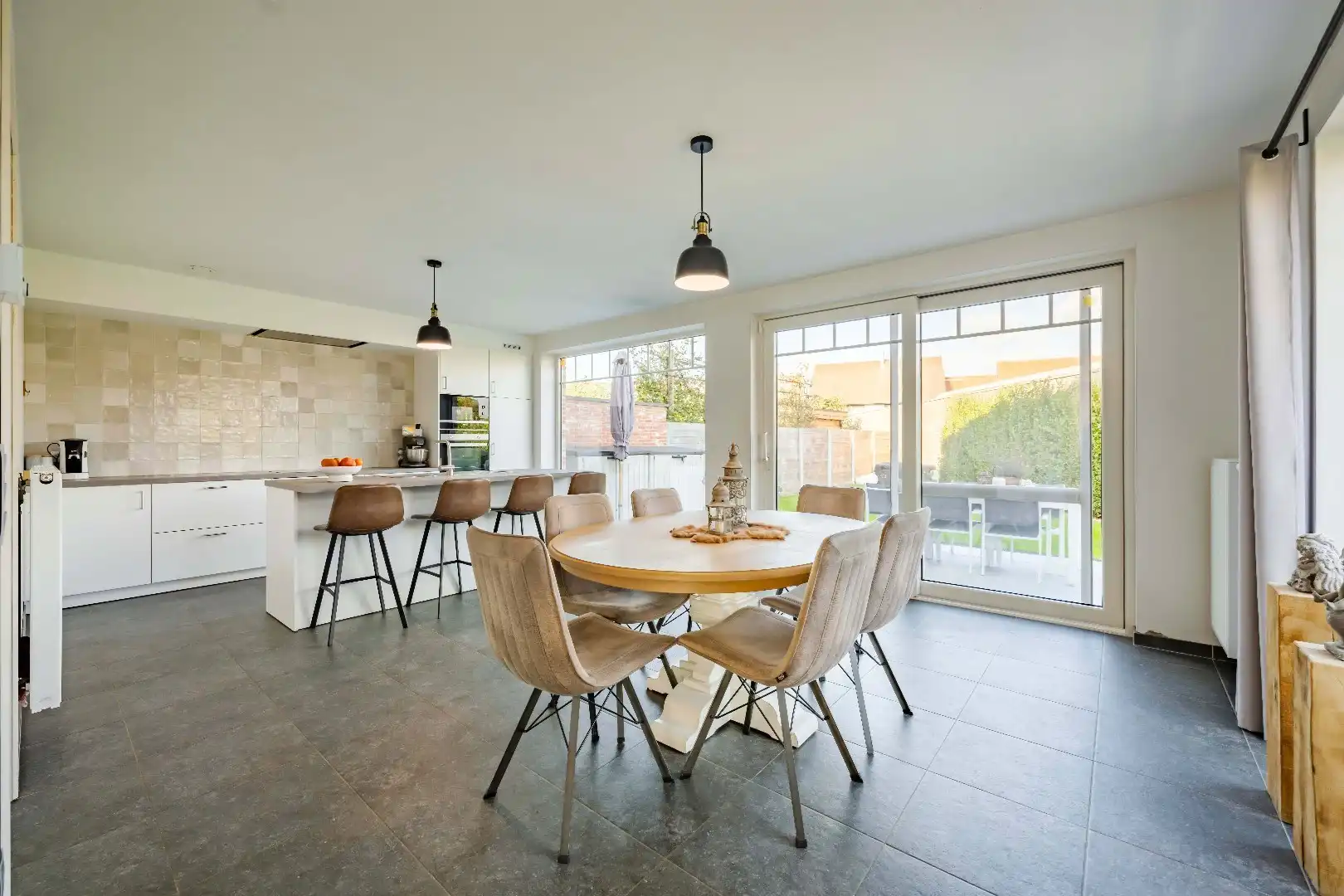 RECENTE HALF OPEN BEBOUWING MET TUIN | GARAGE | 3 SLPKS foto 6