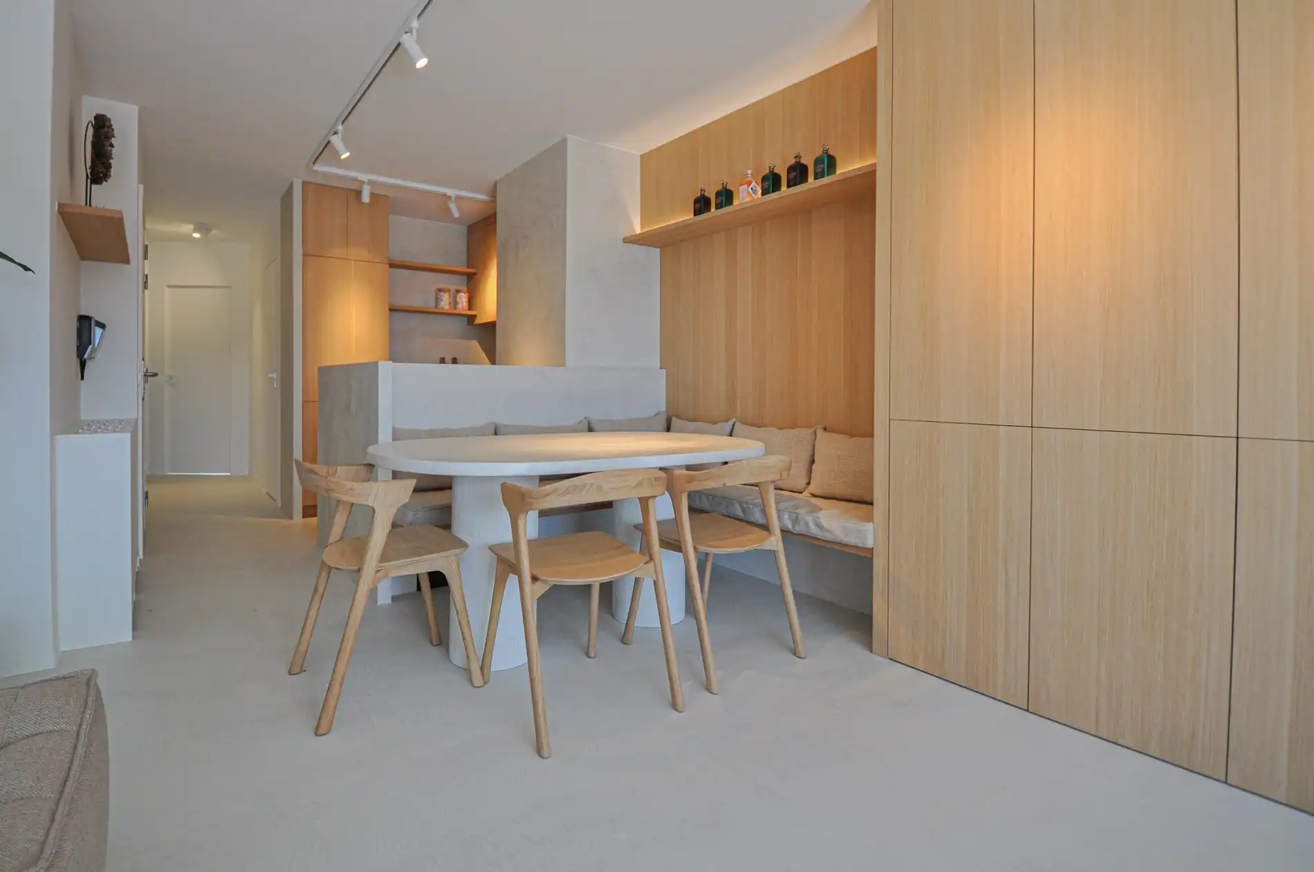 Volledig gerenoveerd appartement met een ruim zonneterras. foto 5