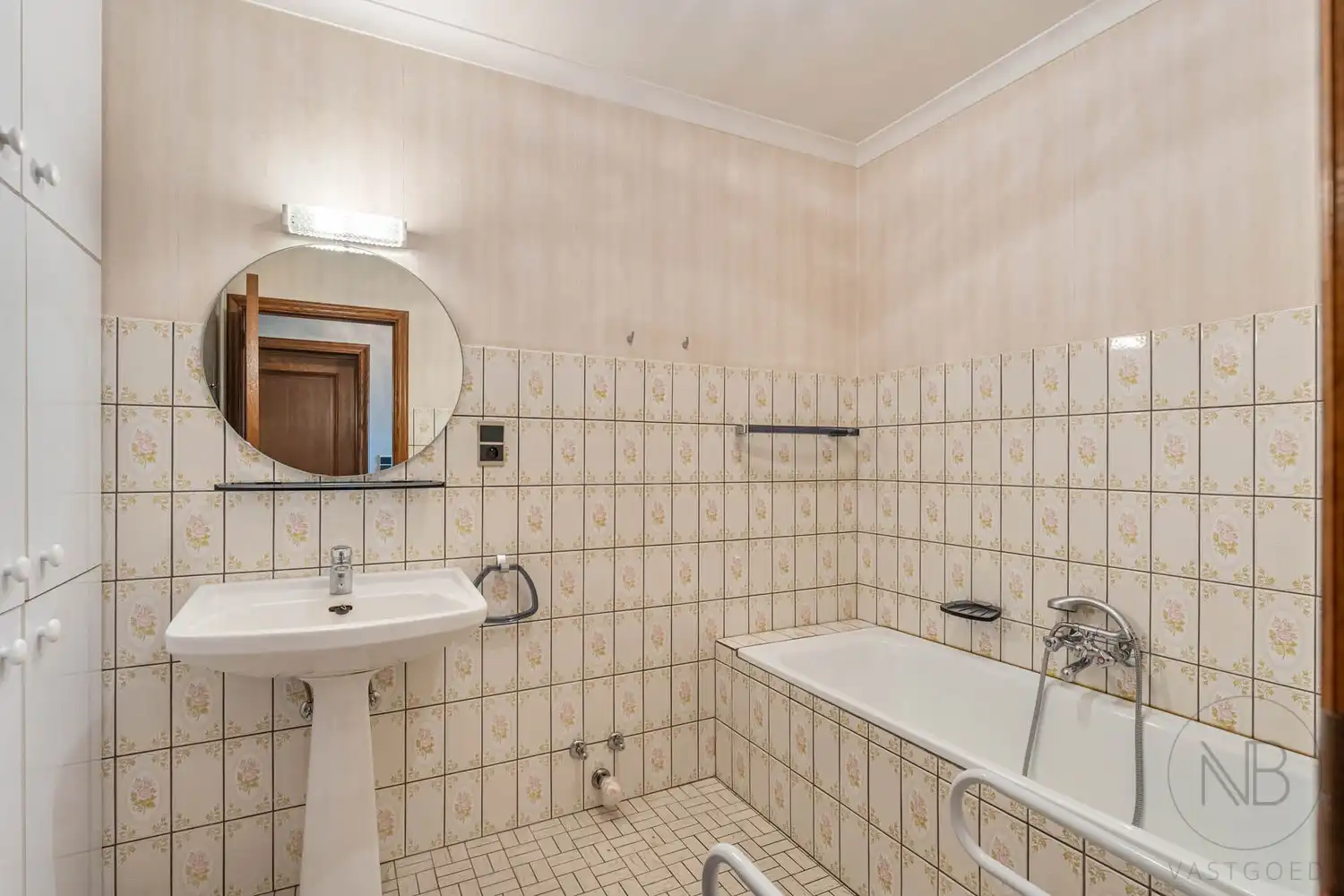 Gelijkvloerse woning met 2 slaapkamers op een uniek perceel van 18a 26ca foto 13