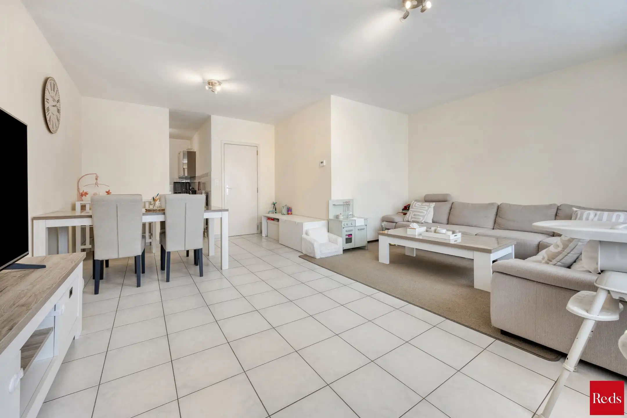 Opbrengsteigendom met 3 verhuurde appartementen nabij stad  foto 7