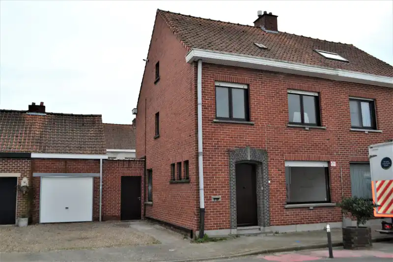 Vernieuwde woning met 2 slaapkamers foto {{pictureIndex}}