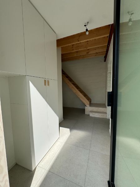 Leuke gezinswoning 3slpk en grote zuidgerichte tuin! foto 2