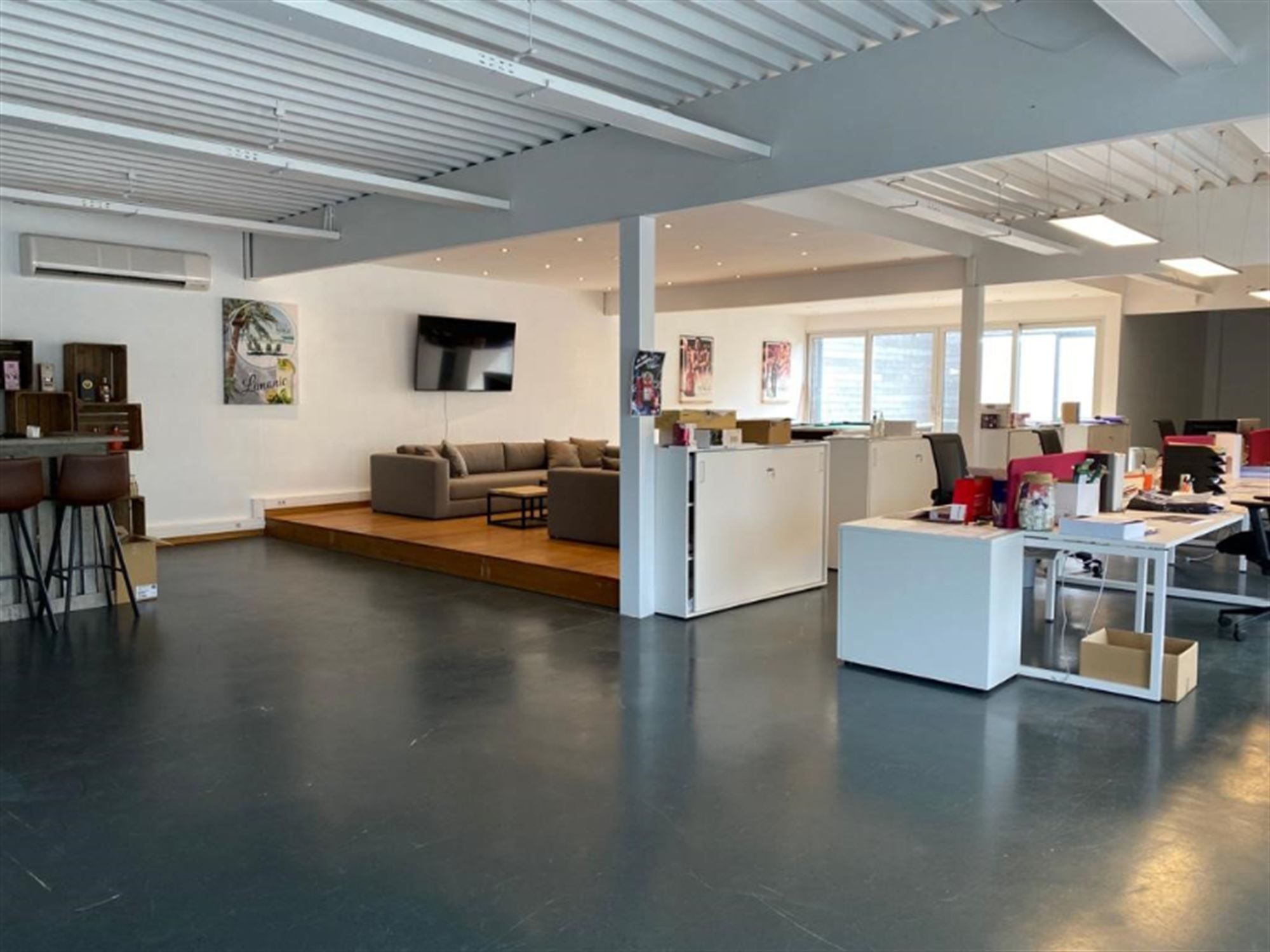 Prachtige kantoorruimte van 380m² op toplocatie. foto 2