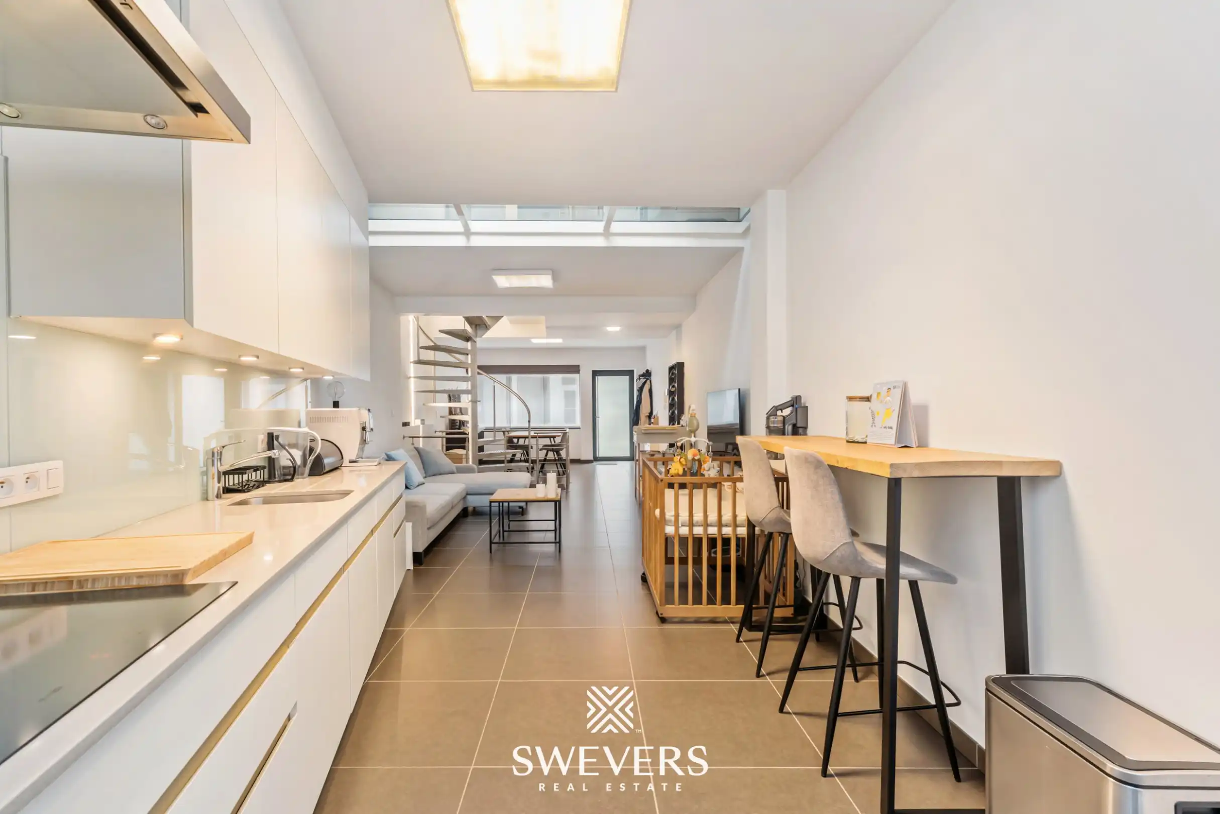 Instapklare woning in het hartje van Sint-Truiden foto 8