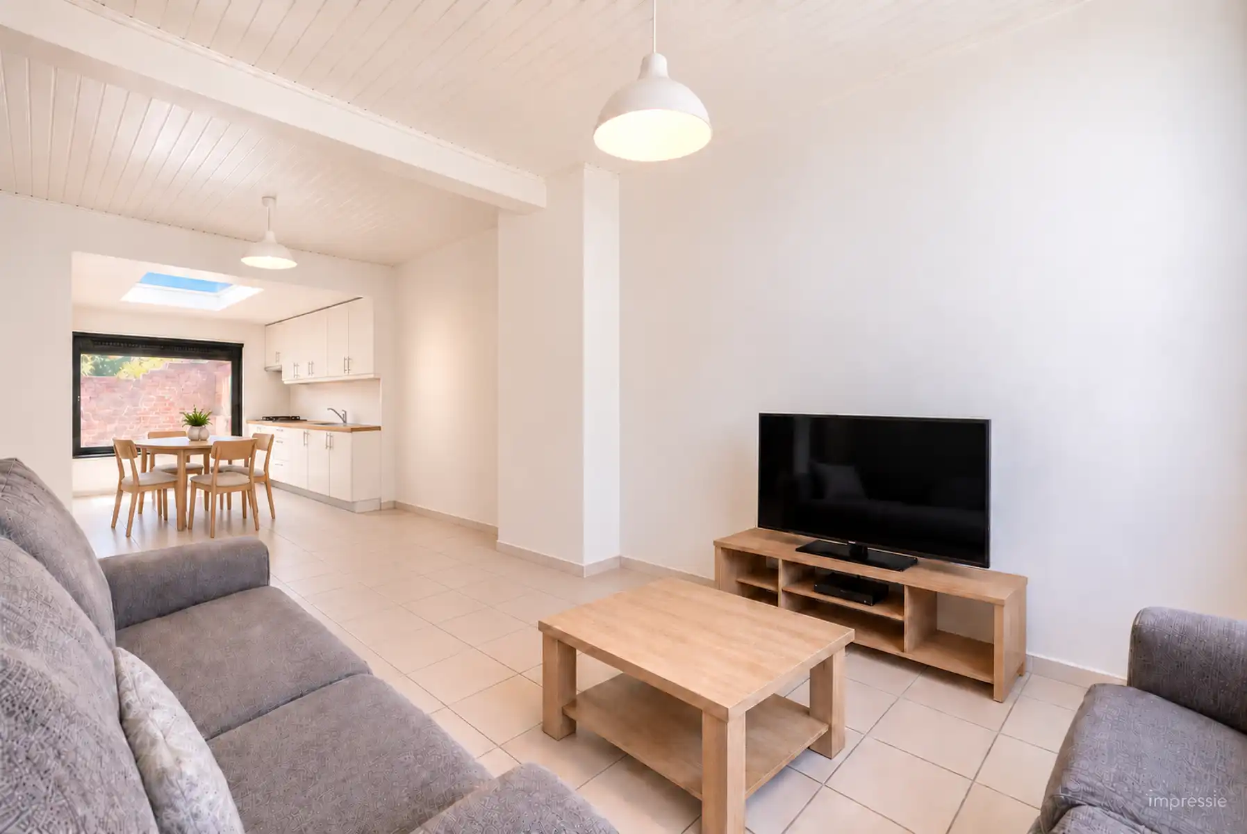 Te renoveren woning met uitbreidingsmogelijkheden op 540m2 foto 12