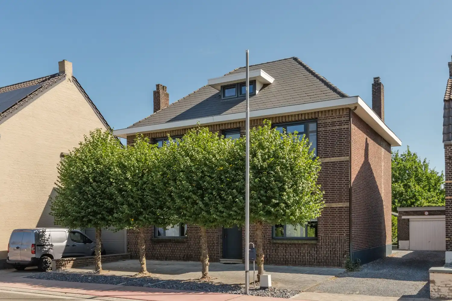 Karaktervolle woning op een prachtig perceel van 860 m² foto 45