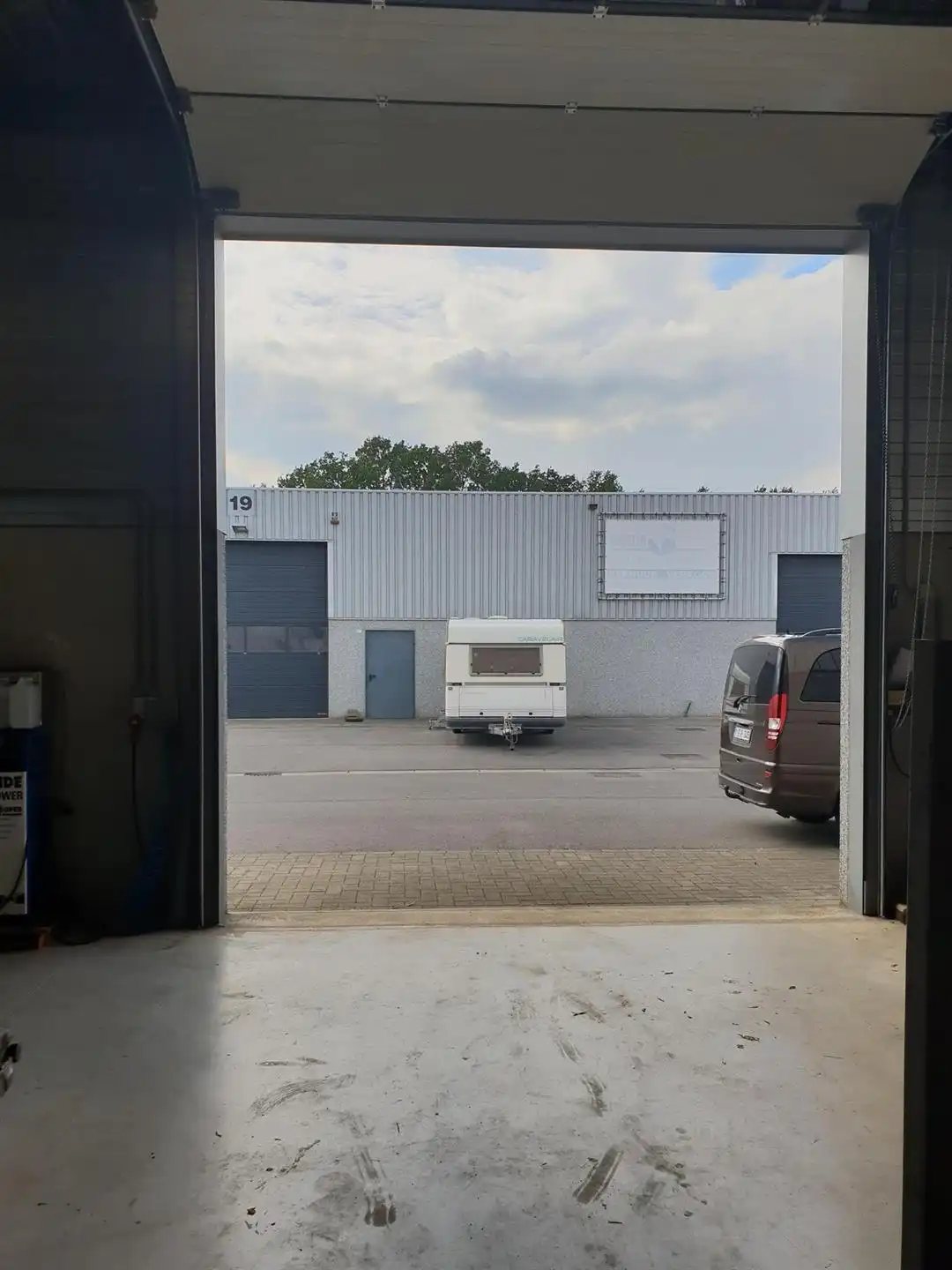 BEDRIJFSHAL  - UNIT 14 -  200 m²  foto 11
