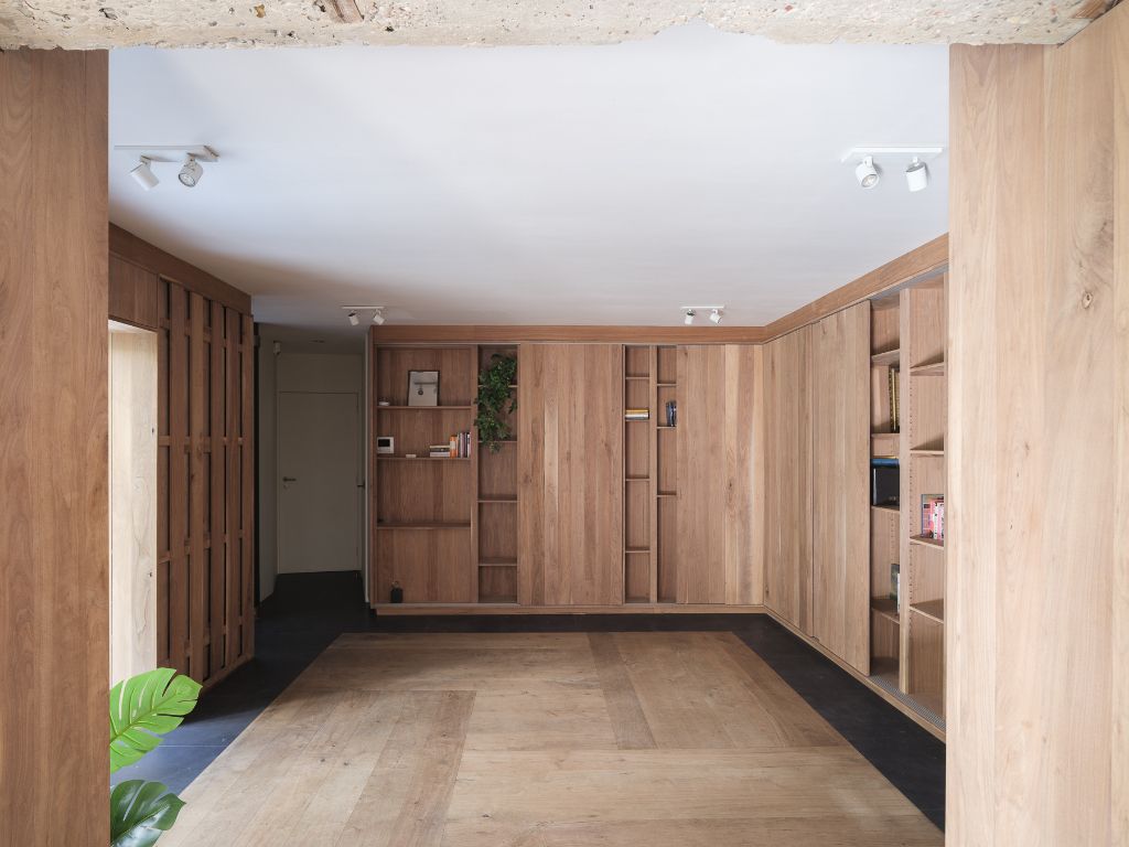 Wabi Sabi naar de hand van architect Tatsuro Miki. Exclusief 1 slpk-appartement met ruim en groen terras in een prestigieus gebouw te Centrum Gent. foto 4