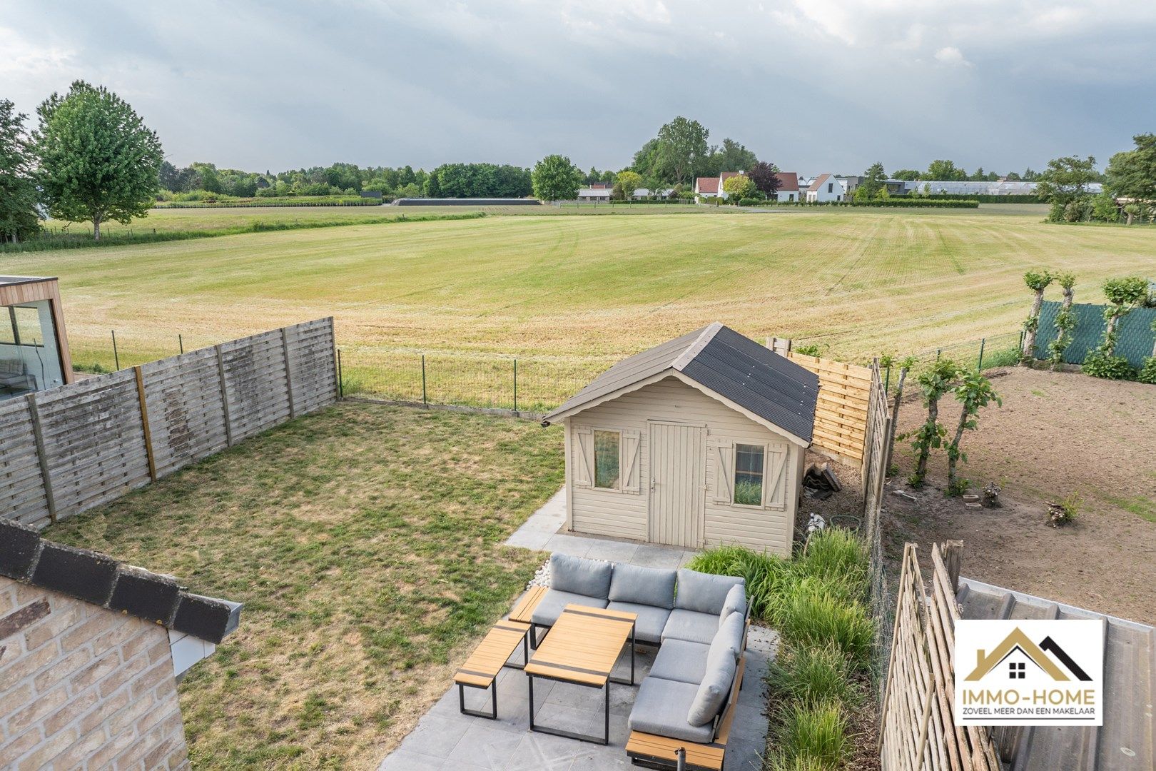 Jonge halfopen bebouwing met open zicht te Waregem foto 25