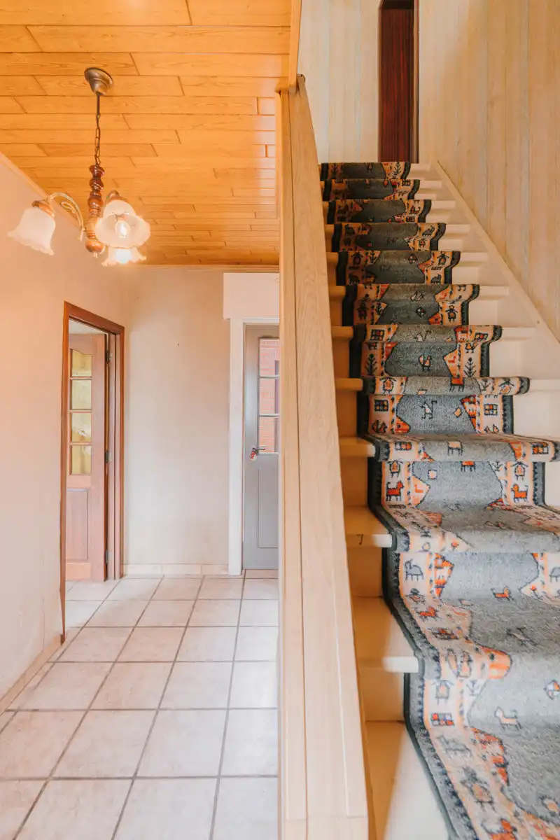 Gezellige, te renoveren woning met leuke tuin op toplocatie  foto 17
