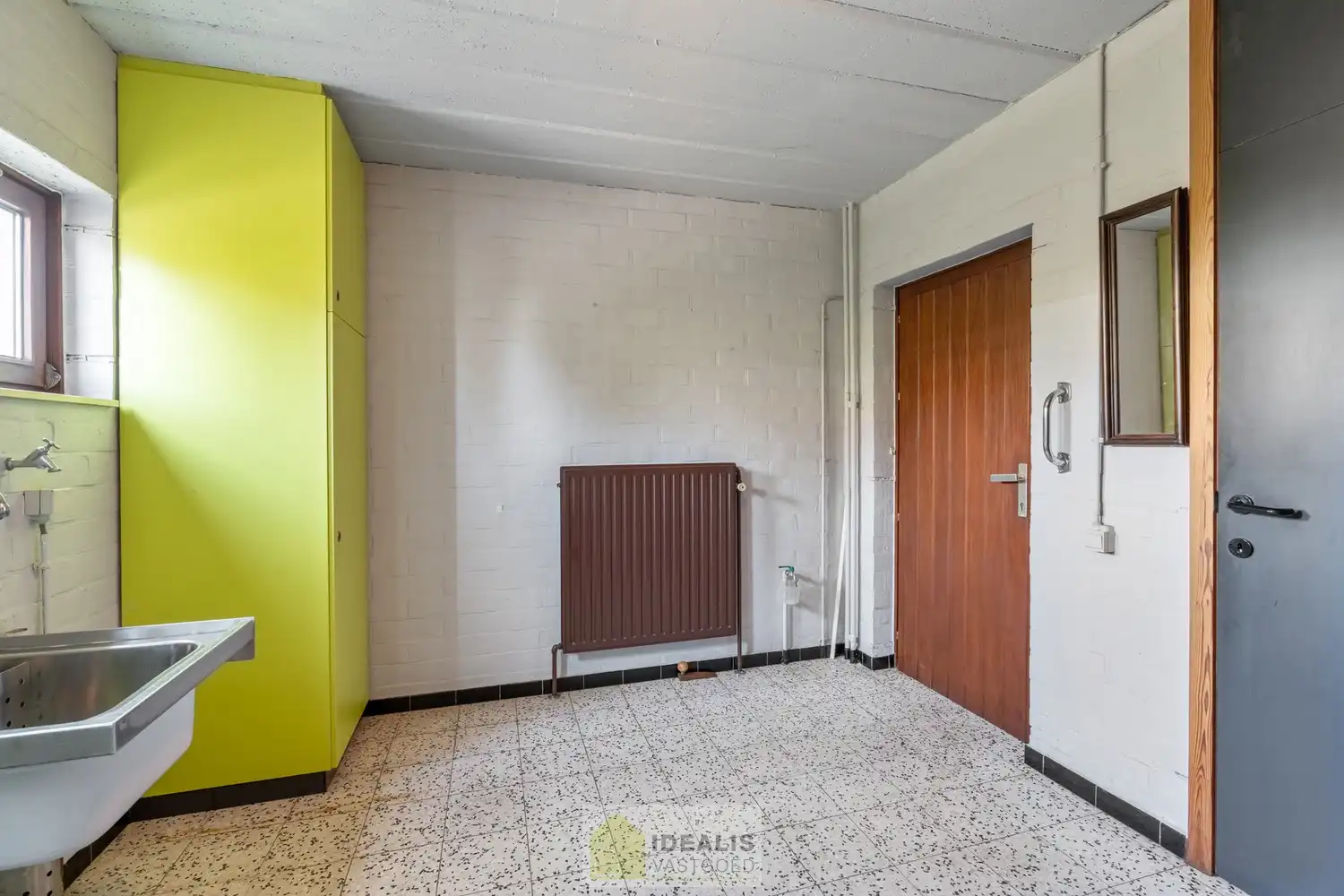 IDEALIS VASTGOED – VERZORGDE GEZINSWONING MET 2 SLAAPKAMERS (MOGELIJKHEID TOT MEER) OP AANGENAAM PERCEEL VAN 11A 28CA foto 30