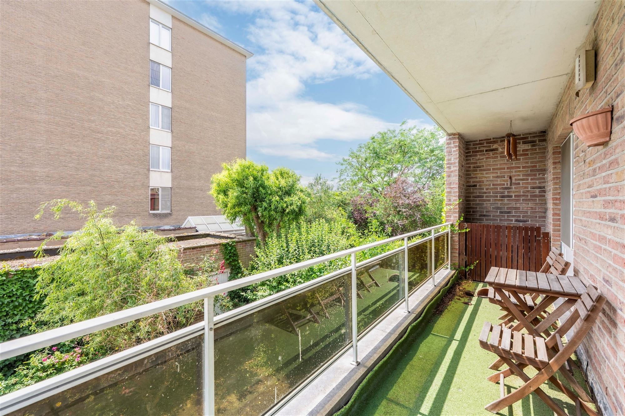 Ruim te renoveren appartement met terras! foto 11