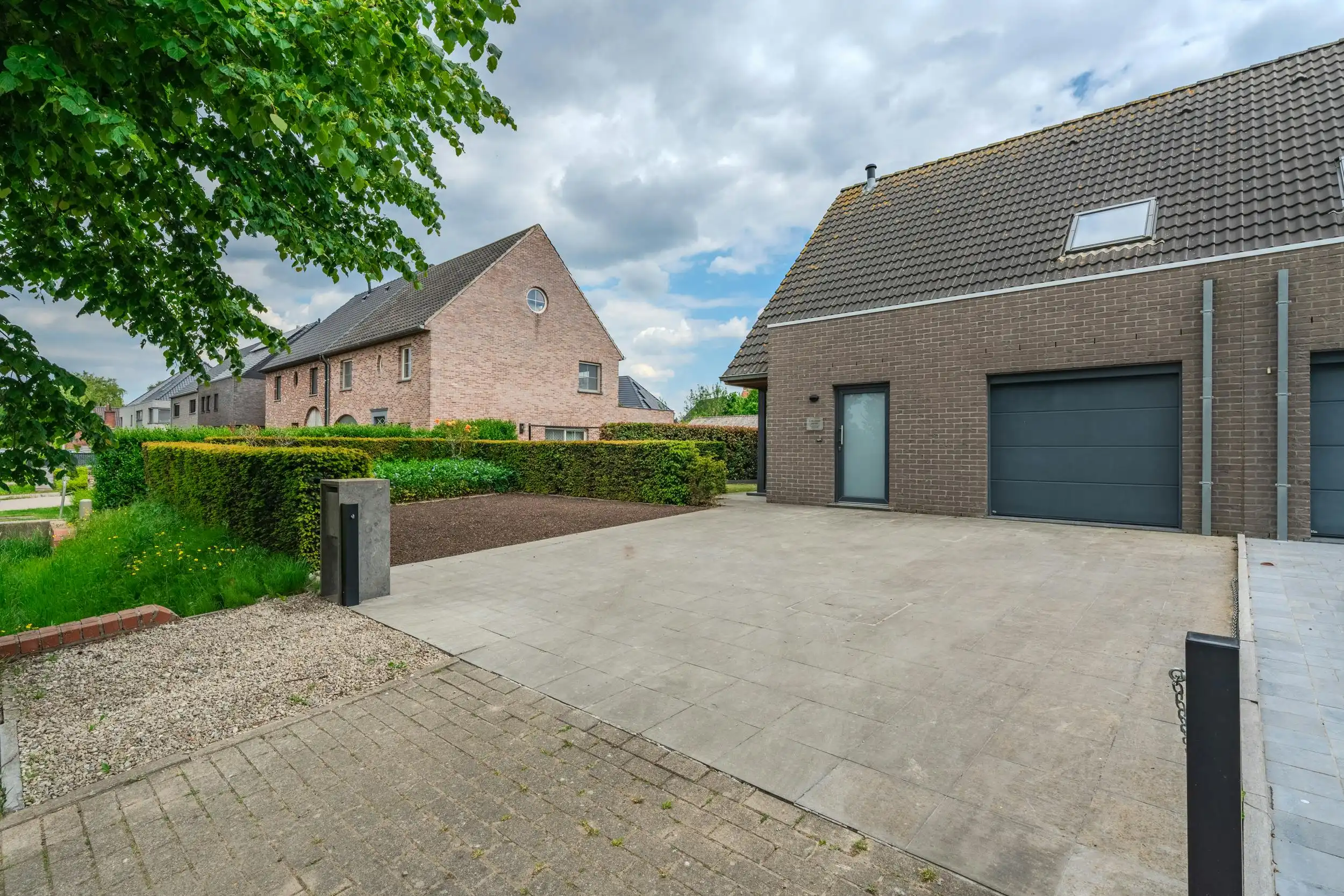 Energiezuinig huis te koop in Sint-jan met drie kamers foto 2