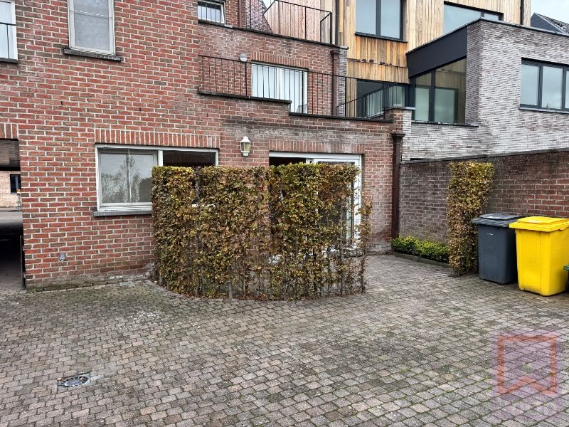 Gelijkvloers appartement met 3 slaapkamers, garage en terras. foto 21