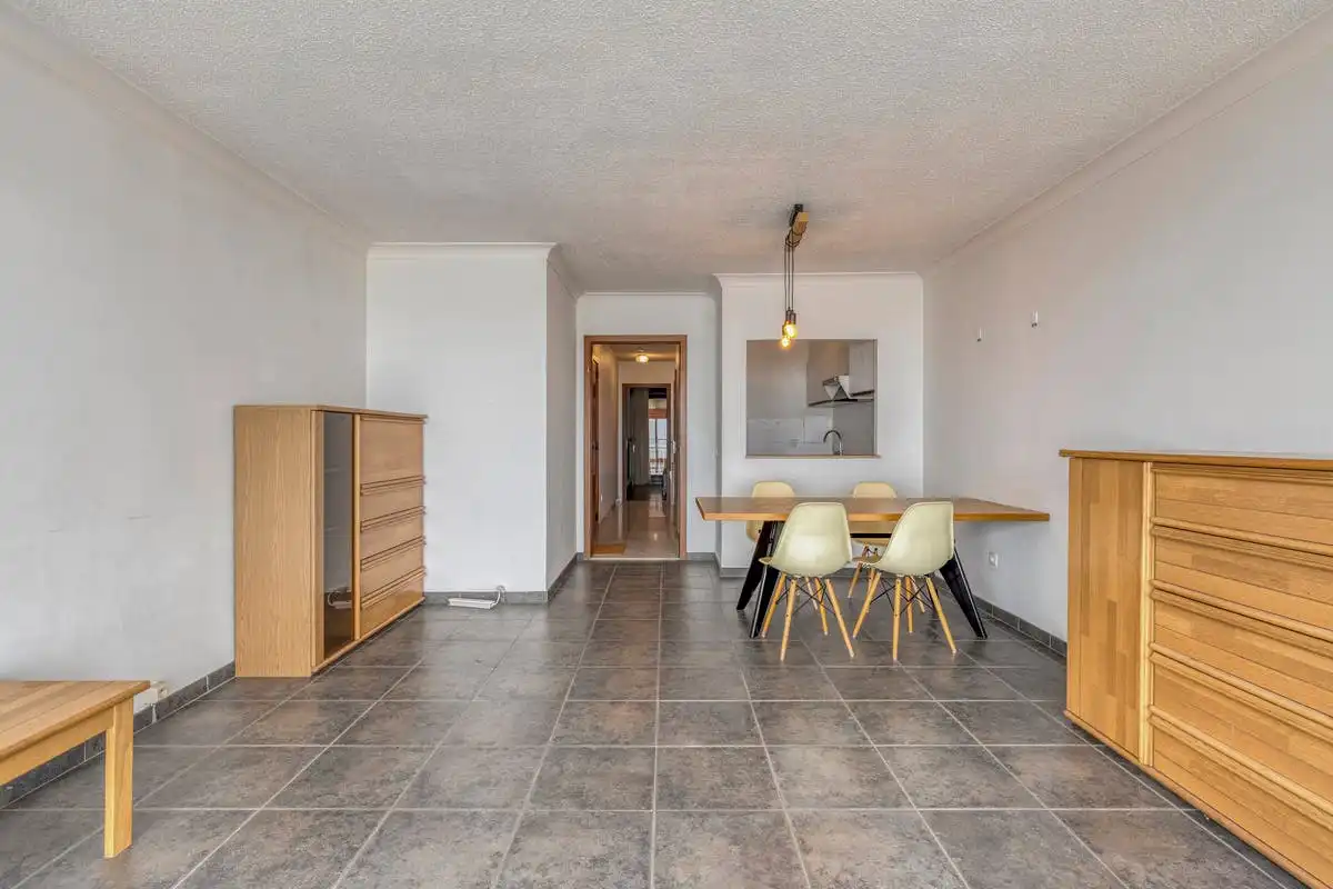 Appartement te koop in Blankenberge met frontaal zeezicht foto 3