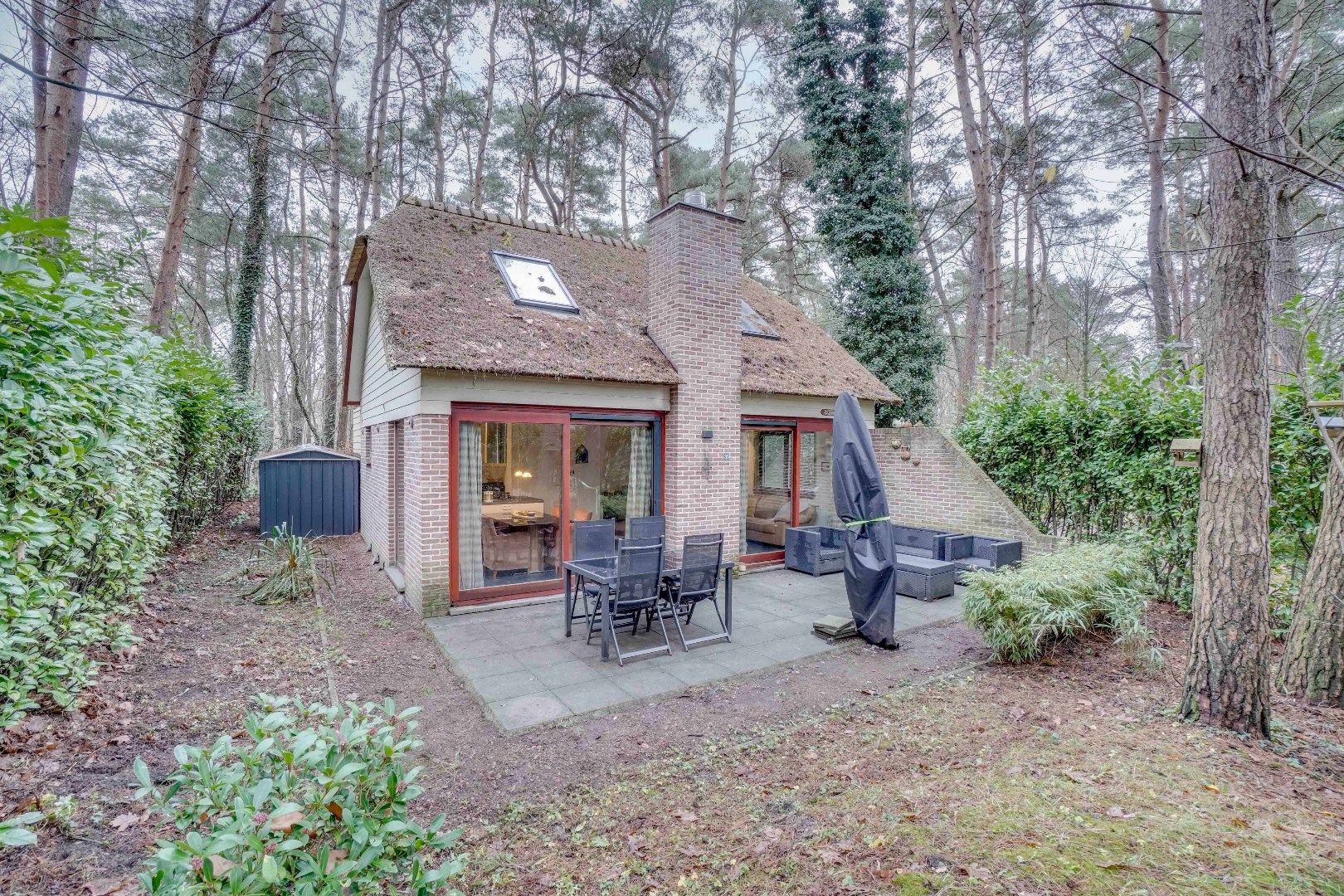 VAKANTIEWONING INCLUSIEF INBOEDEL OP HET VIJVERDORP TE REKEM !  foto 16