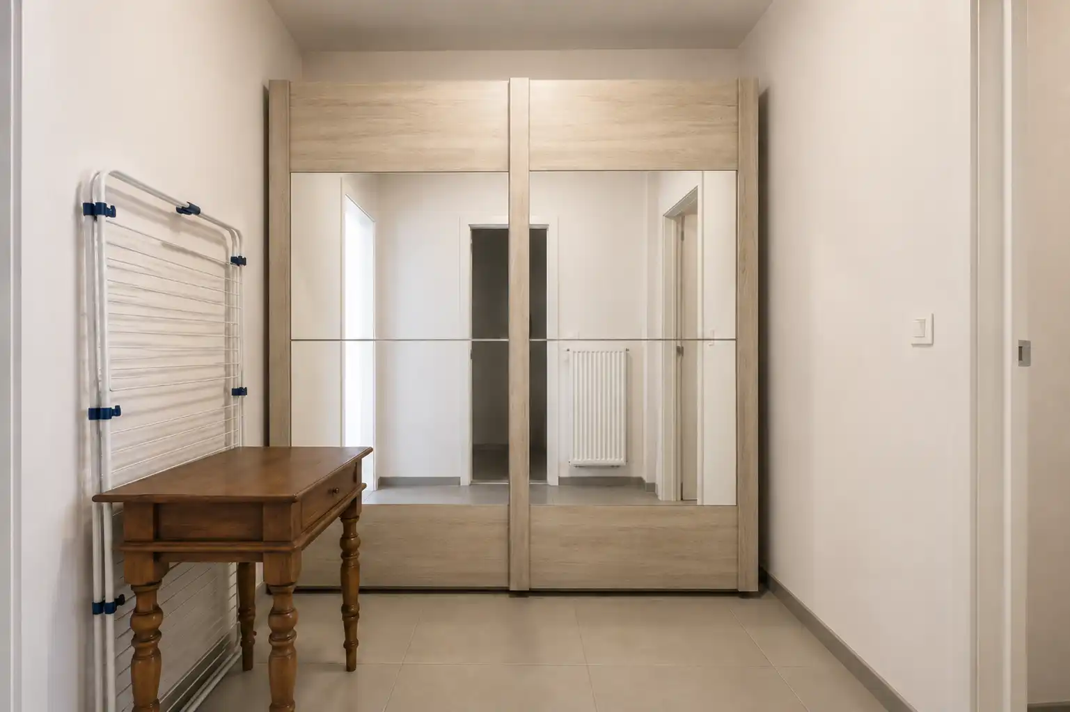 Recent (2011) gelijkvloersappartement met groot terras, gelegen op de Zeedijk. foto 5