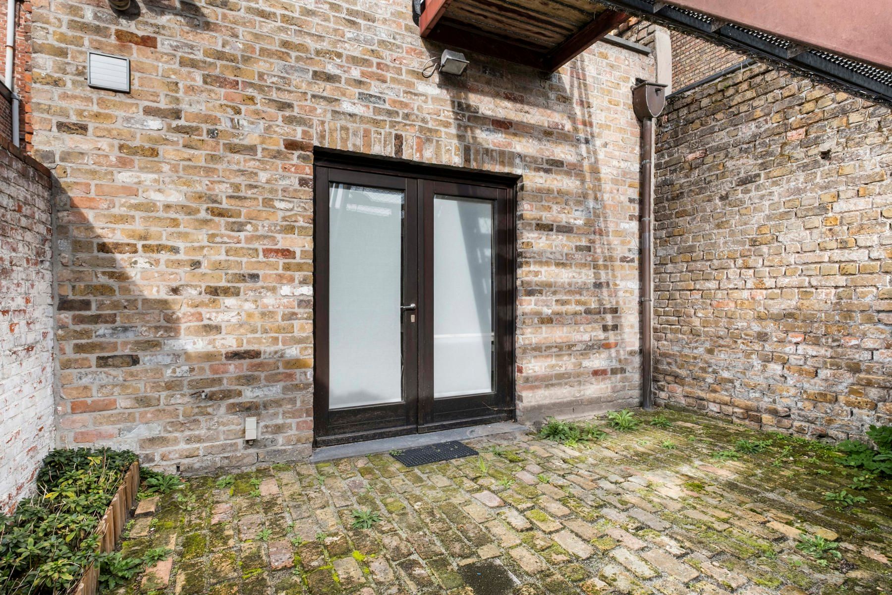 Huis met kantoorruimte te St. Kruis foto 7