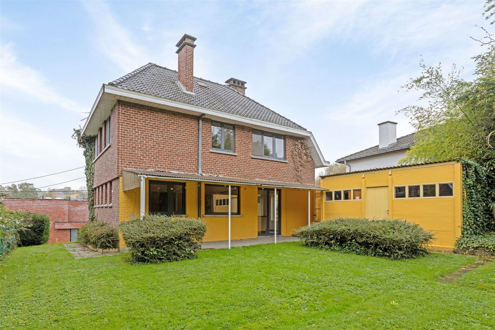 Woning met 3 slaapkamers, garage en tuin foto 19