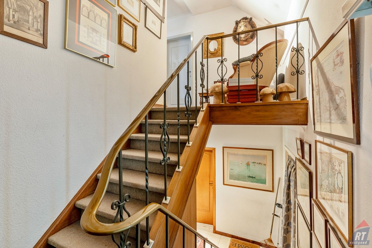 Ruime halfopen woning met potentieel, gunstig gelegen nabij centrum Sint-Truiden foto 11