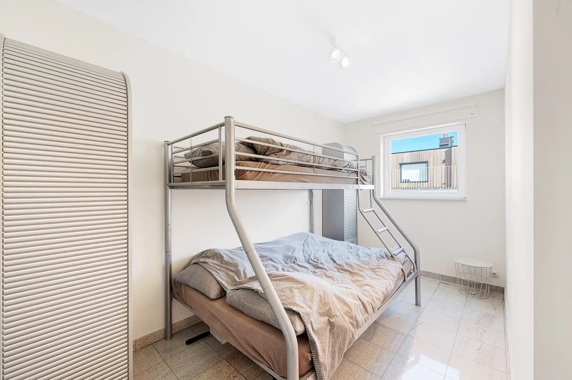 Lichtrijk hoekappartement met groot zuid gericht terras en adembenemend zeezicht foto 24