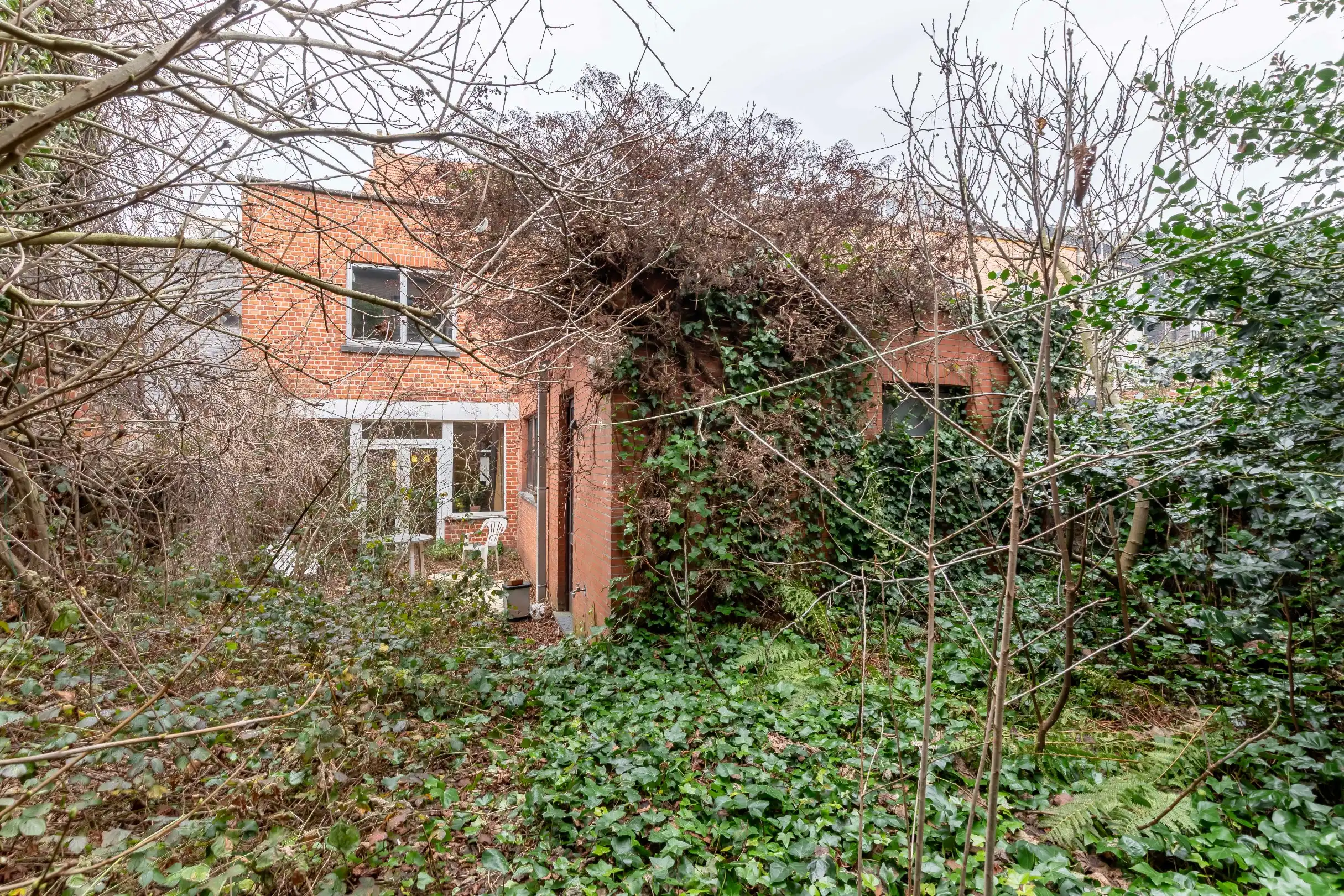 Volledig te renoveren woning op centrumlocatie! foto 5