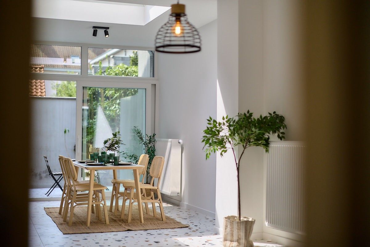 Vernieuwbouwwoning met 3 slaapkamers en stadstuin foto 1