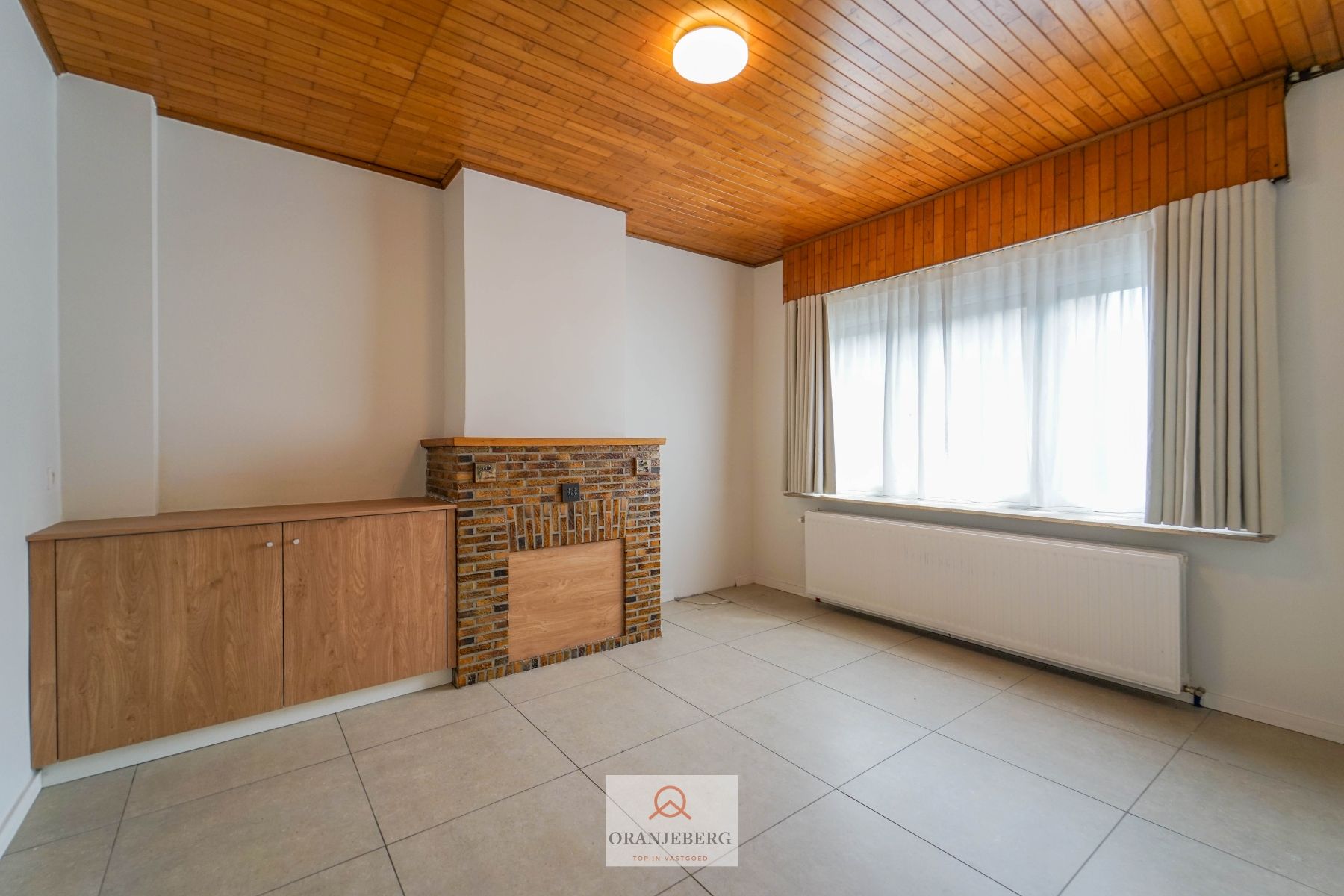 Goed bereikbare rijwoning nabij UZ met 6 slaapkamers te huur foto 11