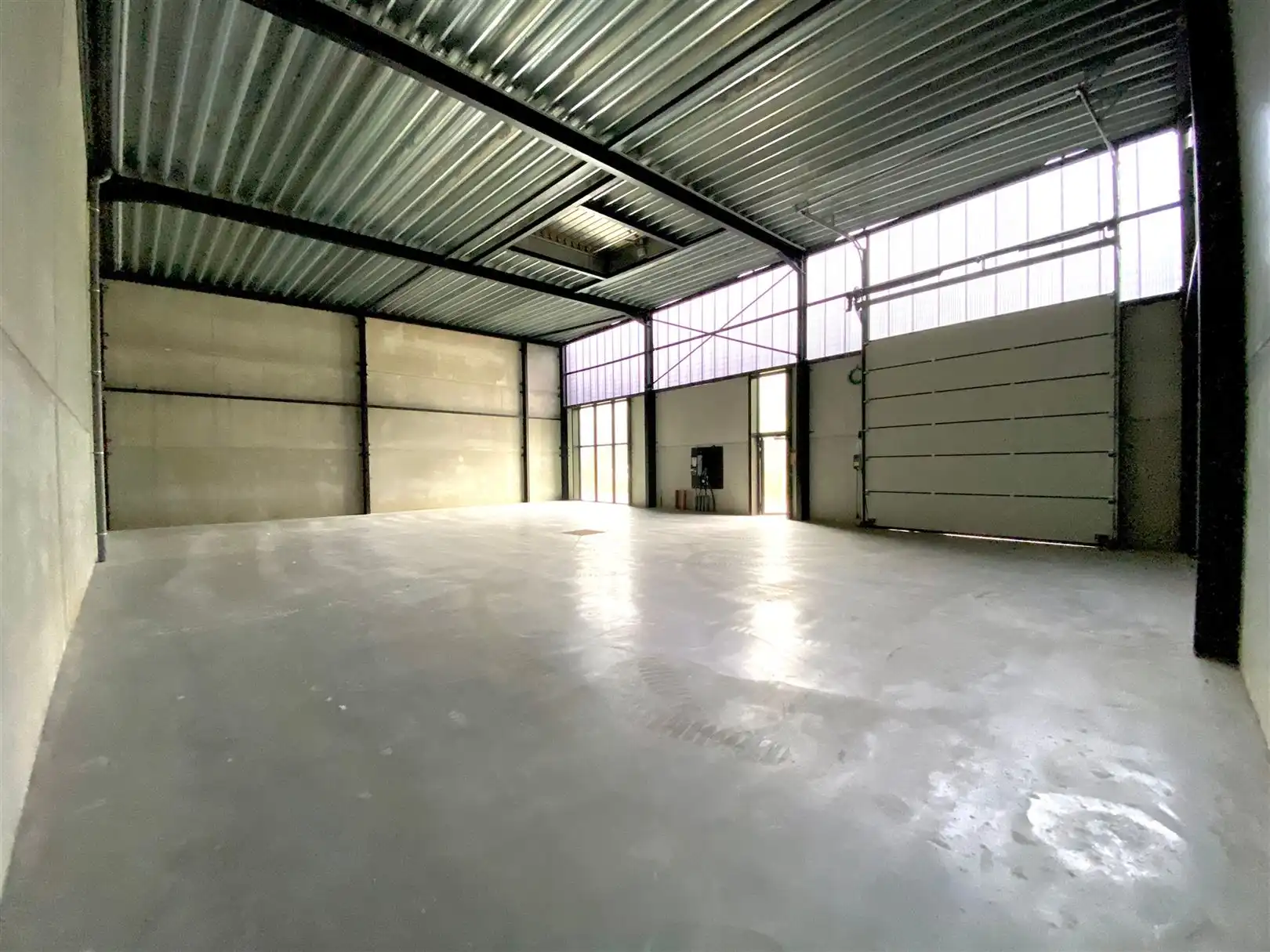 MAGAZIJN (UNIT 15) MET 5 PARKEERPLAATSEN TE DENDERMONDE foto 8