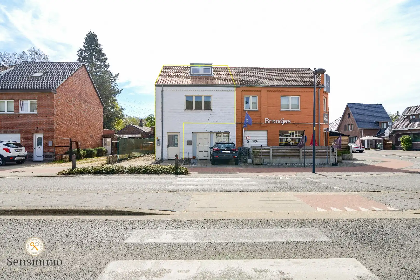Hoofdfoto van de publicatie: Prachtig gelegen duplex met 2 slpkmrs + terras + parking
