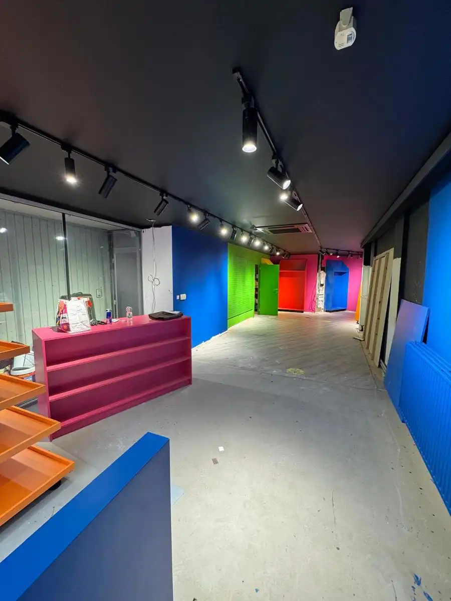 Commercieel handelspand in het centrum van Lommel foto 5