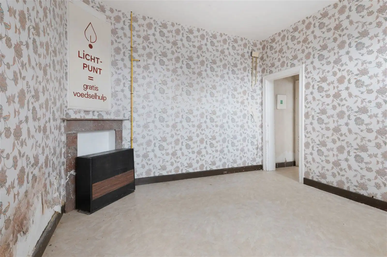 Charmante te renoveren woning in Zottegem foto 5