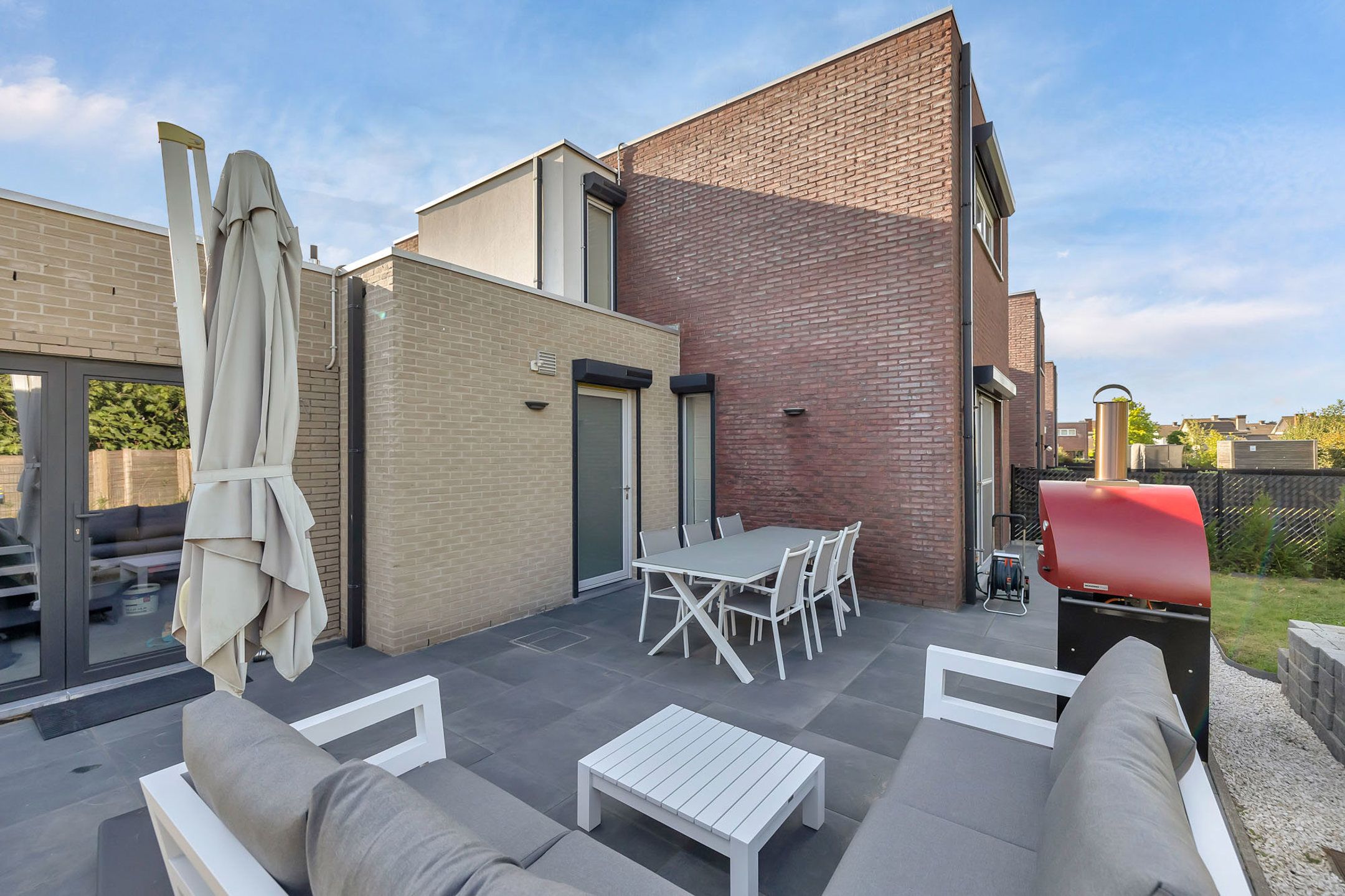 Recente woning op rustige locatie foto 18